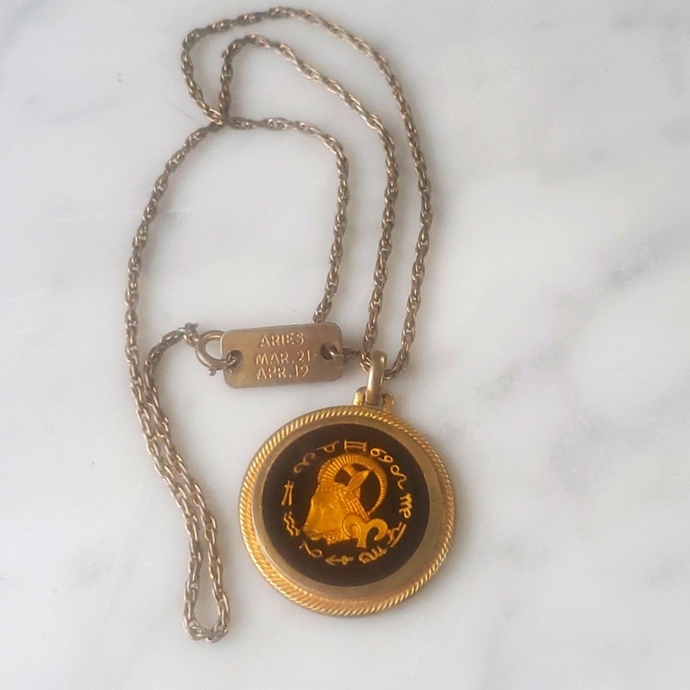 Vintage 1980s Aries Pendant Necklace